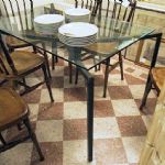 105 7350 DINING TABLE